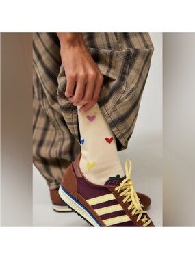 BAGGU Heart Cream Heart
Pattern Socks